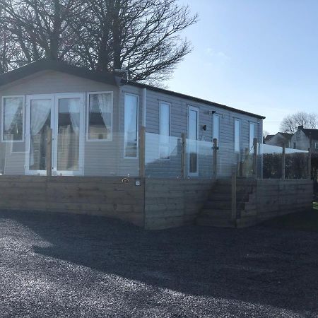 Delightful 2-Bed Static Set In A Peaceful Village Gilcrux Exterior foto